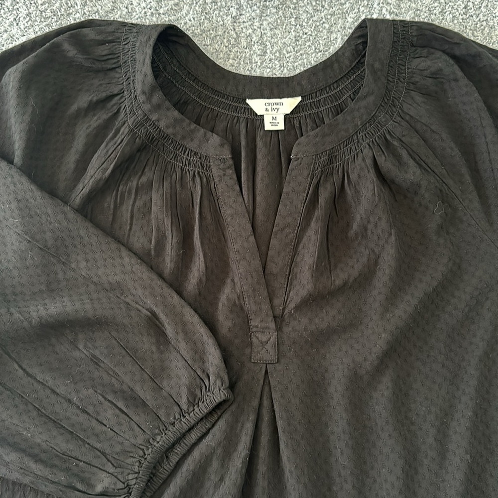 Crown and Ivy Peasant top size M - Picture 7 of 7